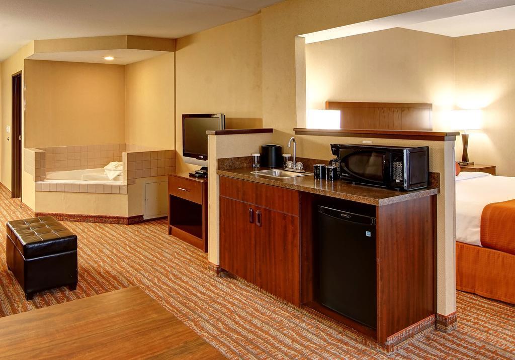 Phoenix Inn Suites Albany Esterno foto